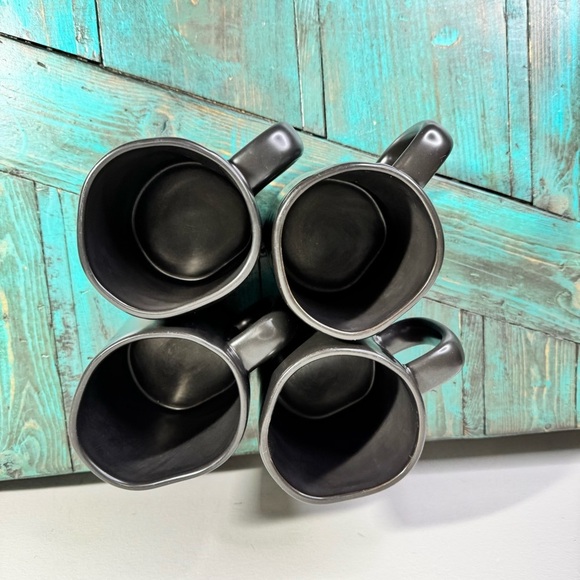Rae Dunn Set of 4 Black Coffee Mugs - Picture 5 of 6